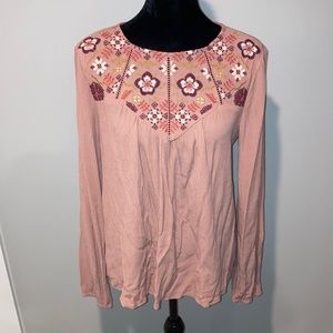 Francesca’s Long-Sleeve Blouse ⭐️